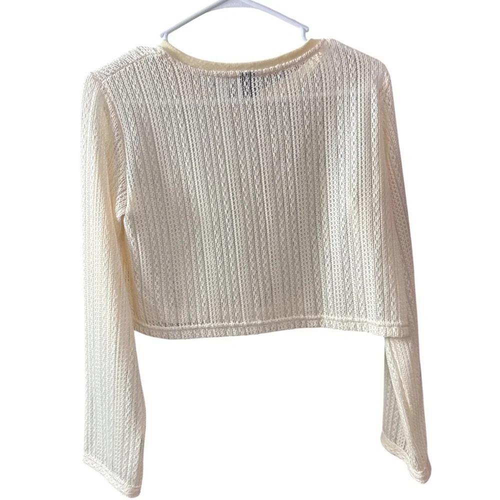 DAZY Cream Textured Knit Long Sleeve Crop Top - Size Medium